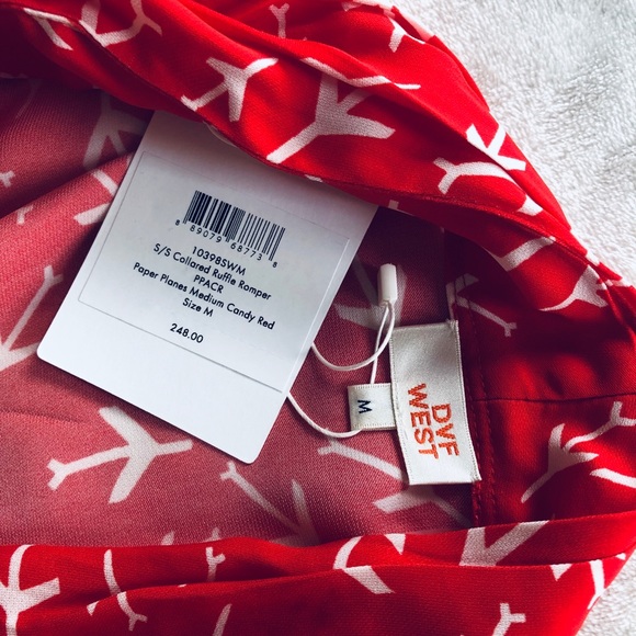 DVF Sz M Short Sleeve Collared Ruffle Romper New - Picture 6 of 8